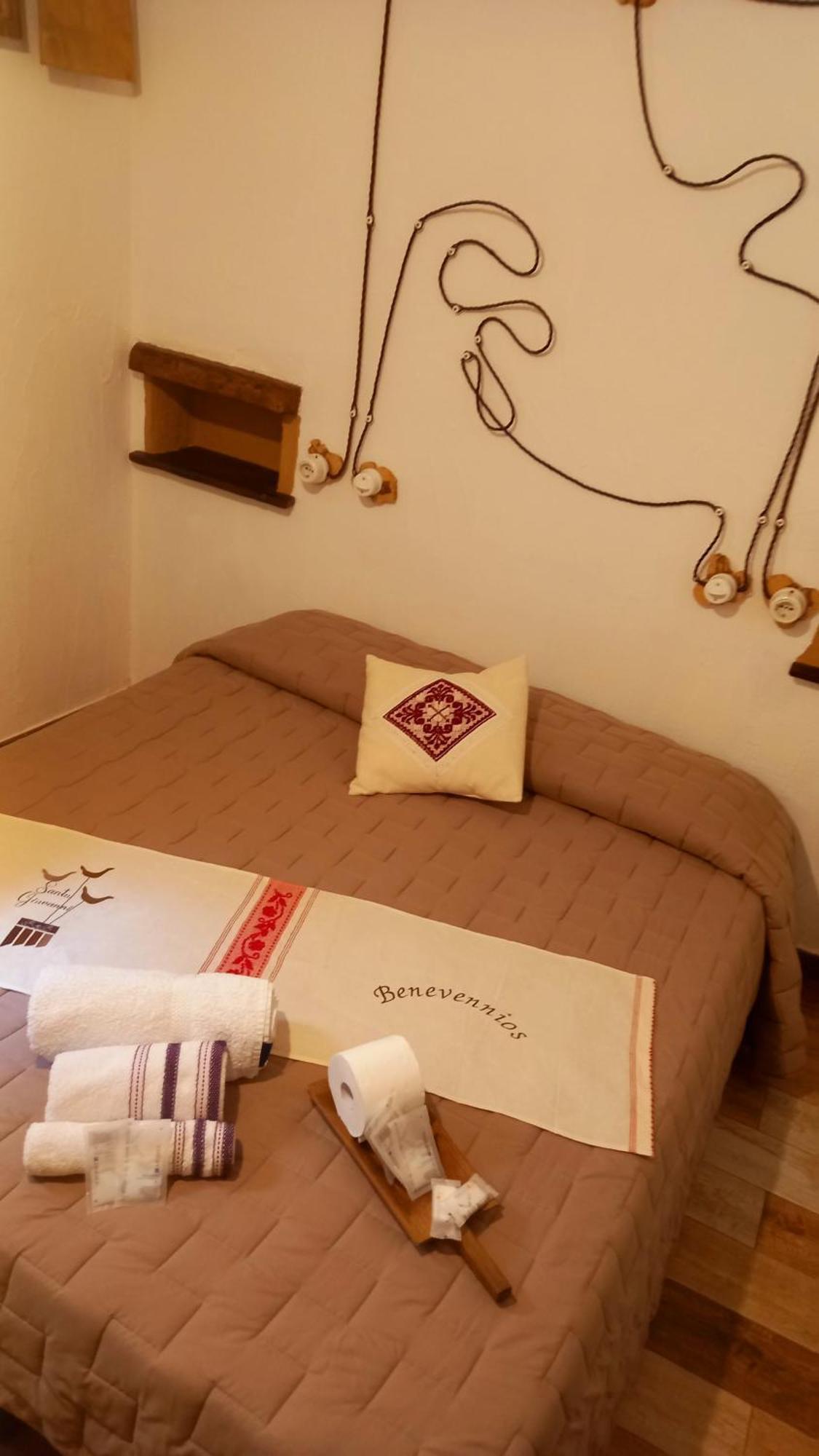"B&B Santu Giuvanni" Фонни Экстерьер фото